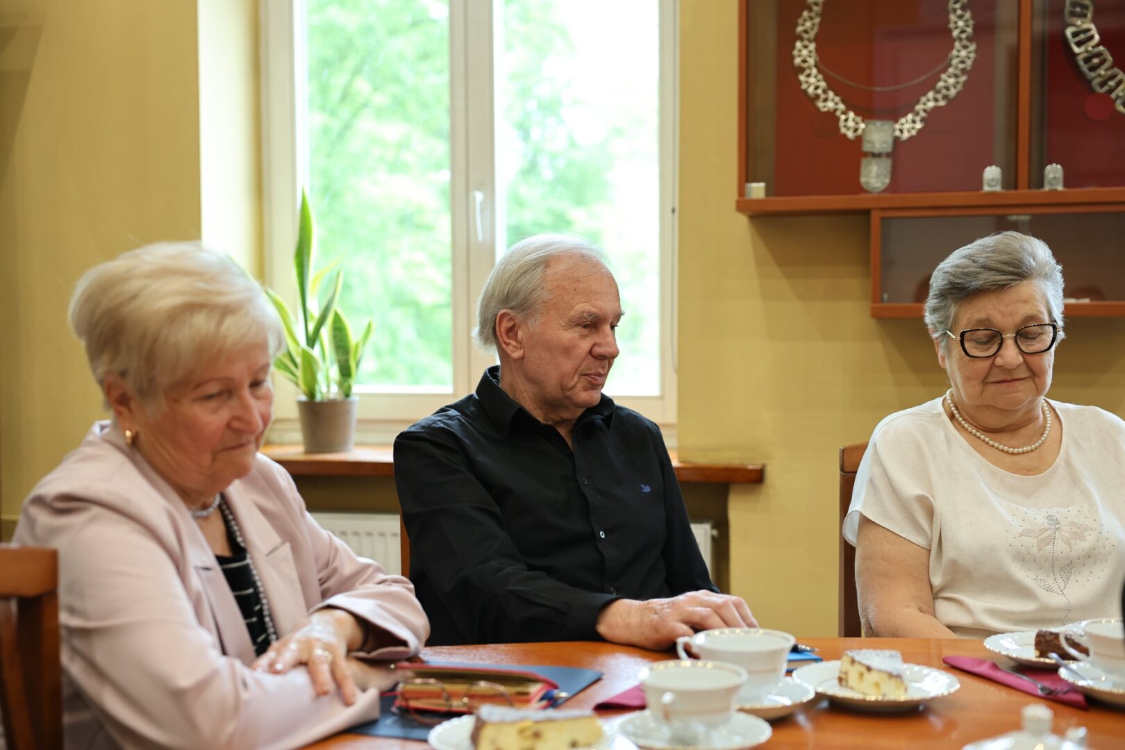 Członkowie Komitetu Społecznego.